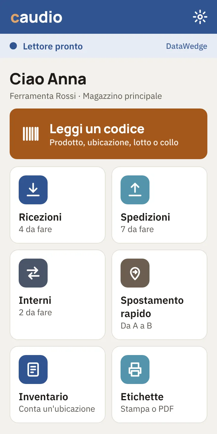 La schermata principale dell’app Caudio con il pulsante Leggi un codice e le funzioni Ricezioni, Spedizioni, Interni, Spostamento rapido, Inventario ed Etichette.